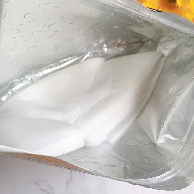 メラノCC「集中対策プレミアムマスク高保湿タイプ」