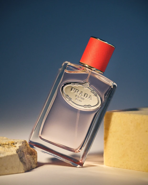 プラダ ビューティのハンドクリーム&香水5選】アイコニックな