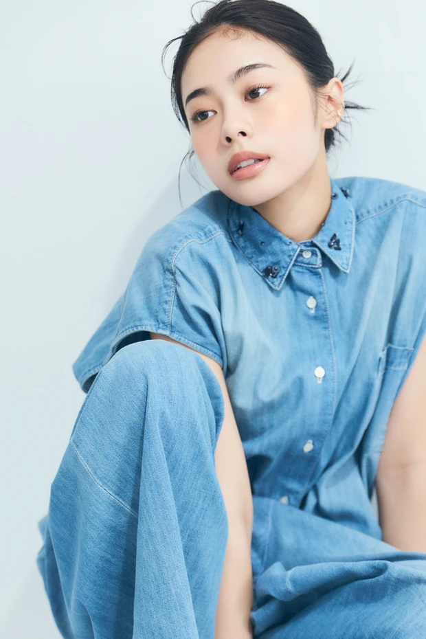 安斉星来さん 『人気ヘア&メイクアップアーティストのイワタユイナさんが提案! 決定版2025夏の旬顔レシピ』vol.1
