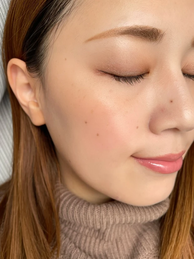 アフタグロー リキッドブラッシュ 02799 使用