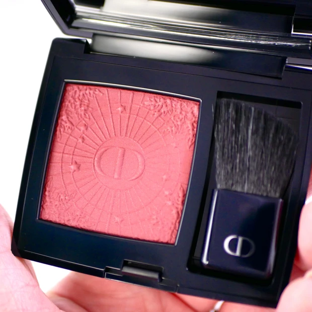 ディオール クリスマスコフレ ディオールスキン ルージュ ブラッシュ 826 ギャラクティックレッド