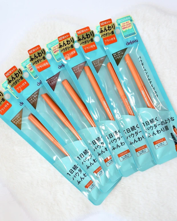 デジャヴュ “パウダーペンシルアイブロウ” 全色刷新