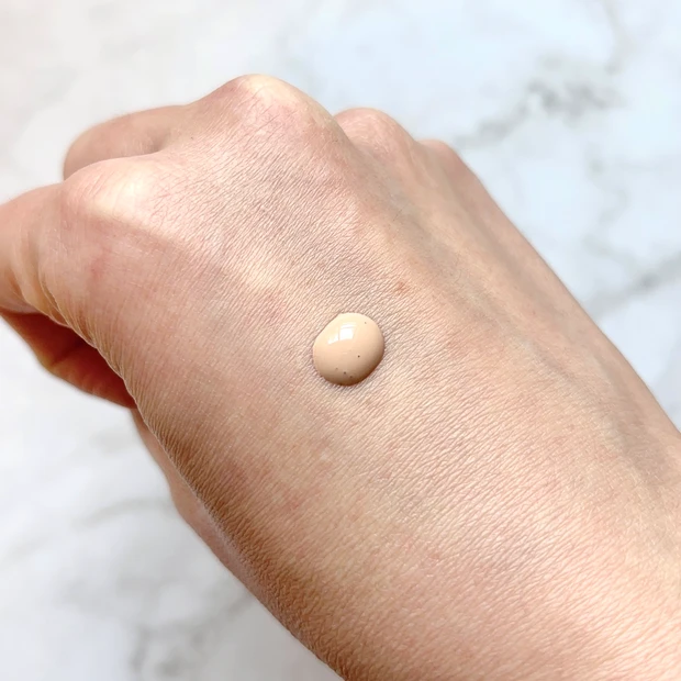 マキアージュ　美容液ファンデ