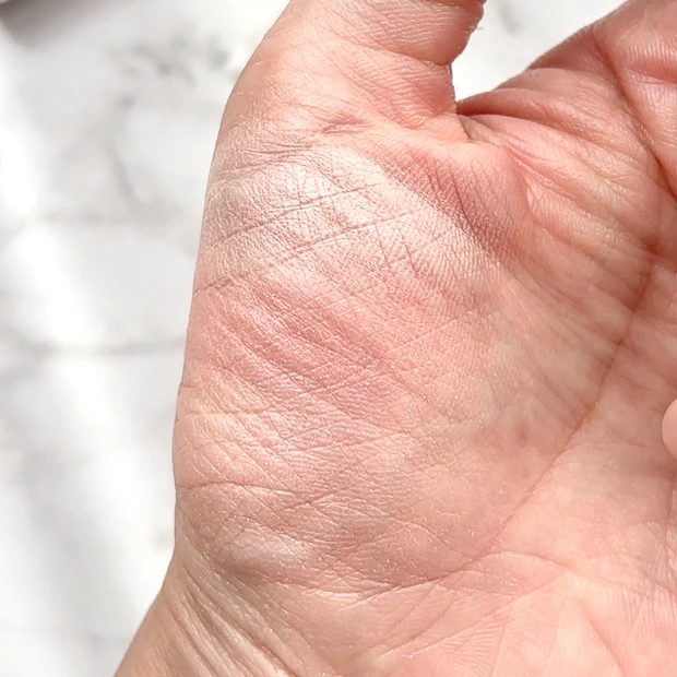  2aN デュアルチーク の11 ジューシーピンクのスウォッチ