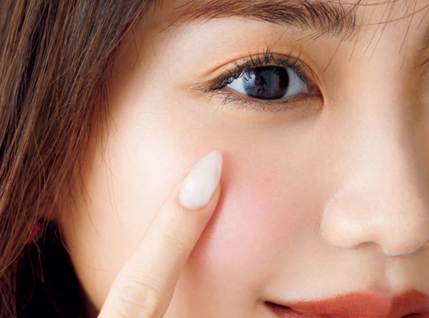 【ブルベ・イエベ別】最旬洒落顔メイク特集|守屋麗奈さん&香音さんが実演! ベスコス受賞コスメの使い方_34