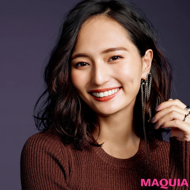 モデル 山賀琴子さんのMYベスコス・愛用コスメ_1