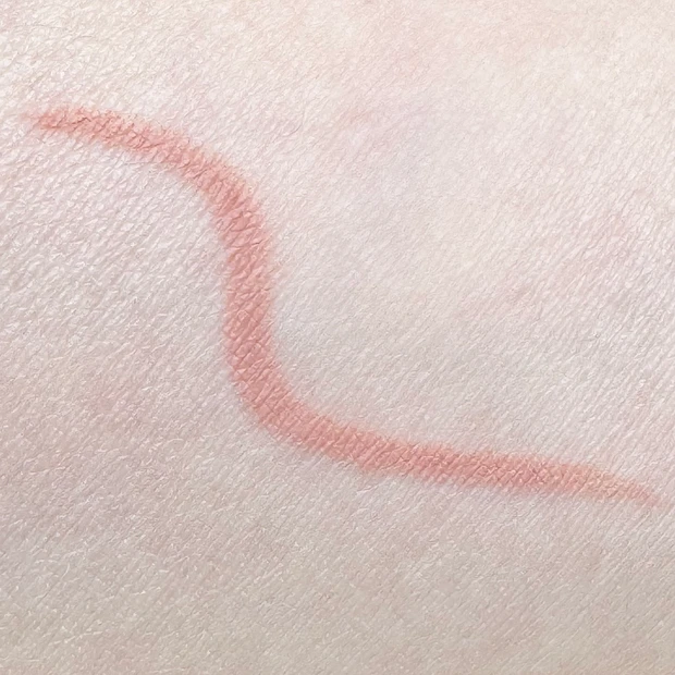 セザンヌ プチプラ リップライナー 影色ライナー 唇