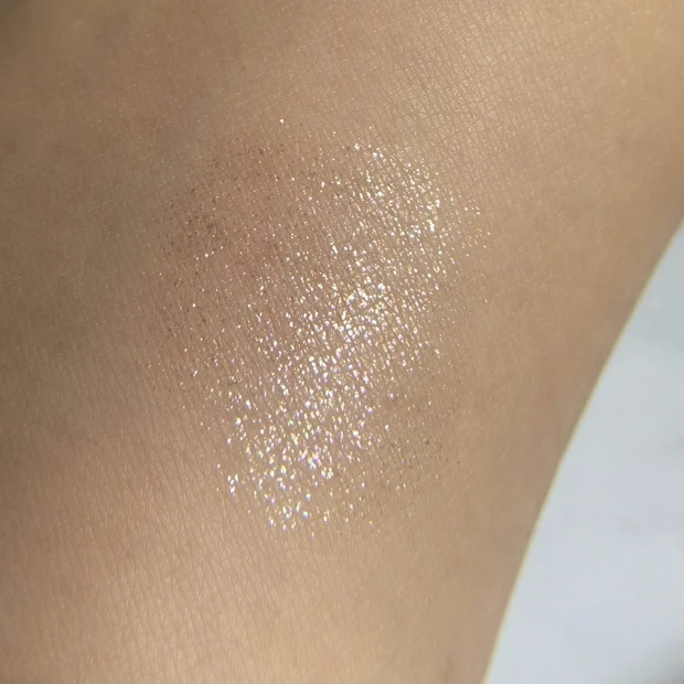 【小田切ヒロさん激推し】ボビィブラウン新作アイシャドウはまるで水光!な煌めき【4/3発売】_2