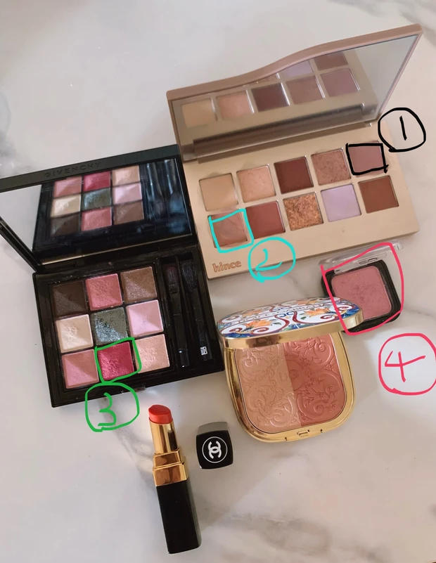 ポイントメイクグッズ