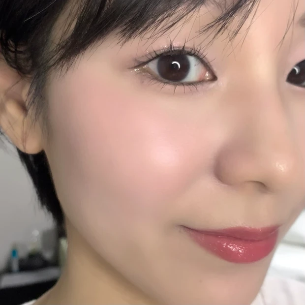 キャンメイク パウダーチークス 40thx メイクアップイメージ