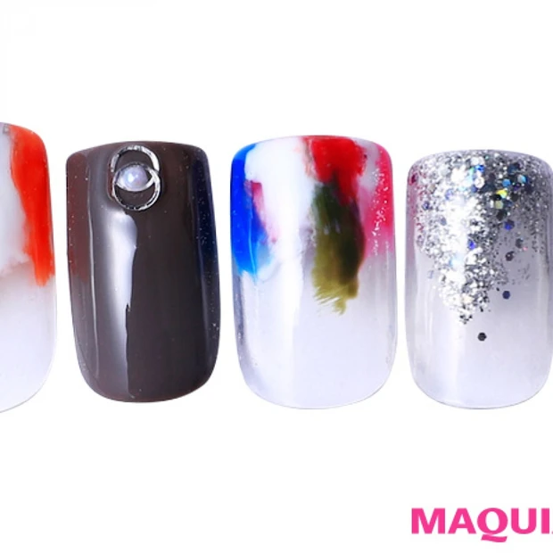 カラフル×シックな「塗りかけ」ネイルで色の魔法を楽しんで