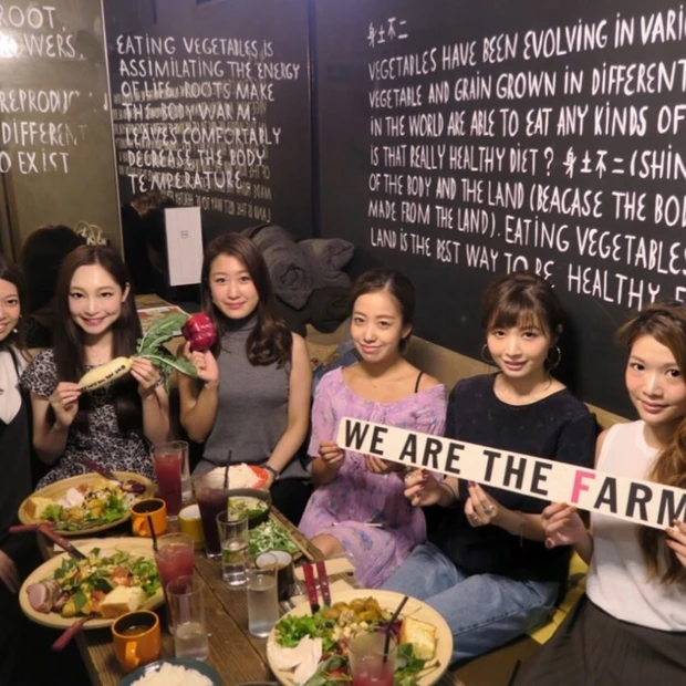 オーガニックケールが盛りだくさん☆美味しい野菜ランチでMAQUIA女子会