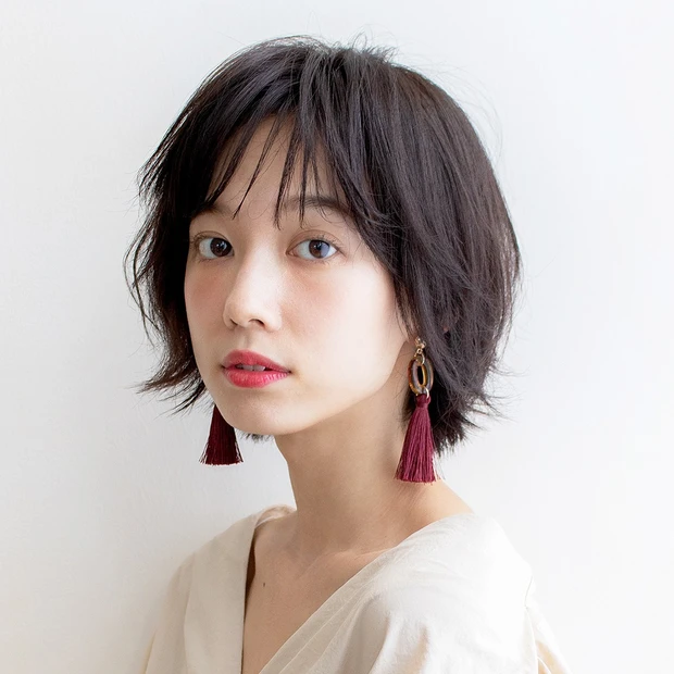 5トーンの髪色 チャコールベージュ