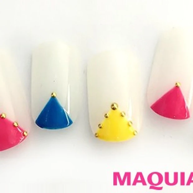 大人カジュアルな、トライアングルバイカラー