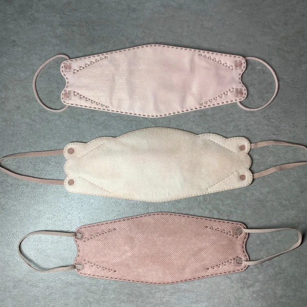 マスクつけ比べ マスク比較 ダイヤモンド形状マスク 柳葉型マスク やや小さめマスク 小さめマスク 小顔マスク