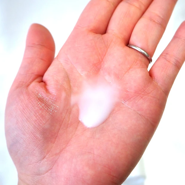 IHADA(イハダ)薬用クリアエマルジョン テクスチャー