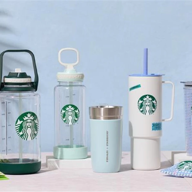 【スターバックス新作】ブルーチェック柄の限定グッズが登場。7月9日から発…