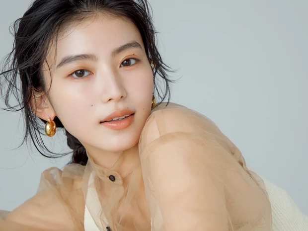 【新作眉コスメ10選】”眉の存在感を消す”のが秋のトレンド！Q&Aから描き方まで全網羅