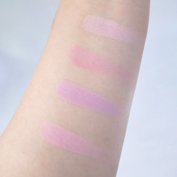 ベストコスメ 2022 下半期 チーク dasique(デイジーク)ブレンディングムードチーク 05 バイオレットニット スウォッチ