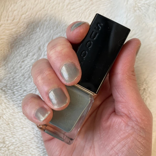 【春新作コスメレビュー!!第二弾】
今春のSUQQUも期待を超えてきた!!
絶妙な色味と微細なラメが可愛すぎる♡♡_10