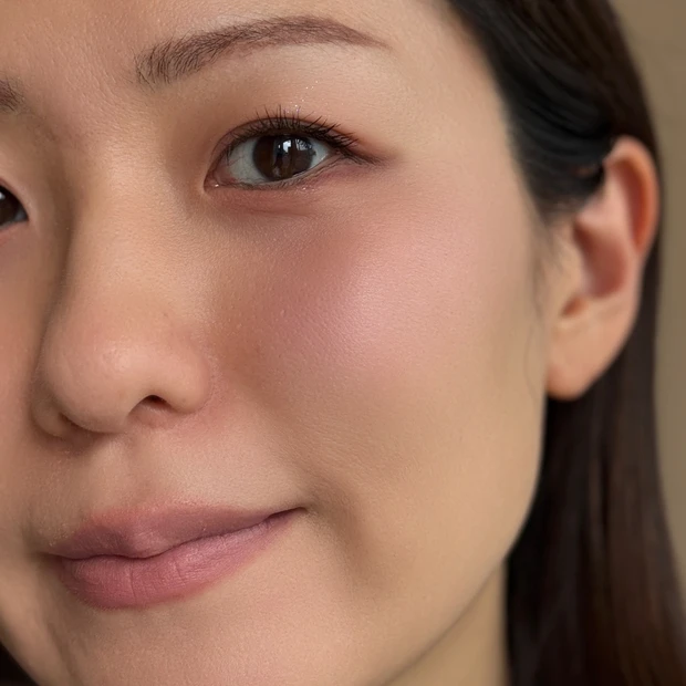 CANMAKE キャンメイク グラデーションチークス 01ベリーヨーグルト 仕上がり