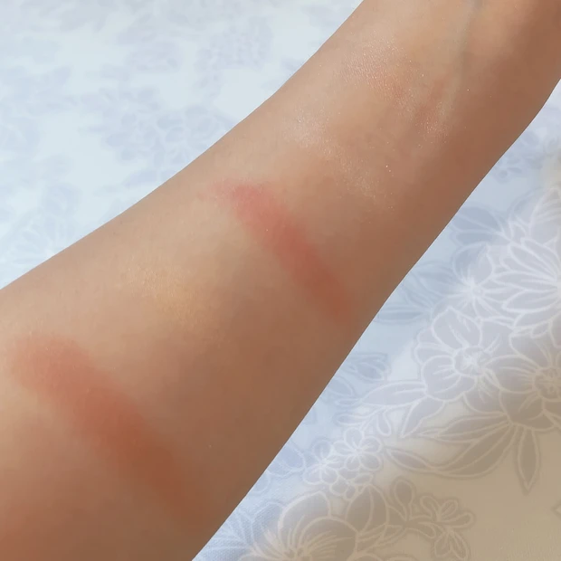 ディオールショウ サンク クルール 923のスウォッチ