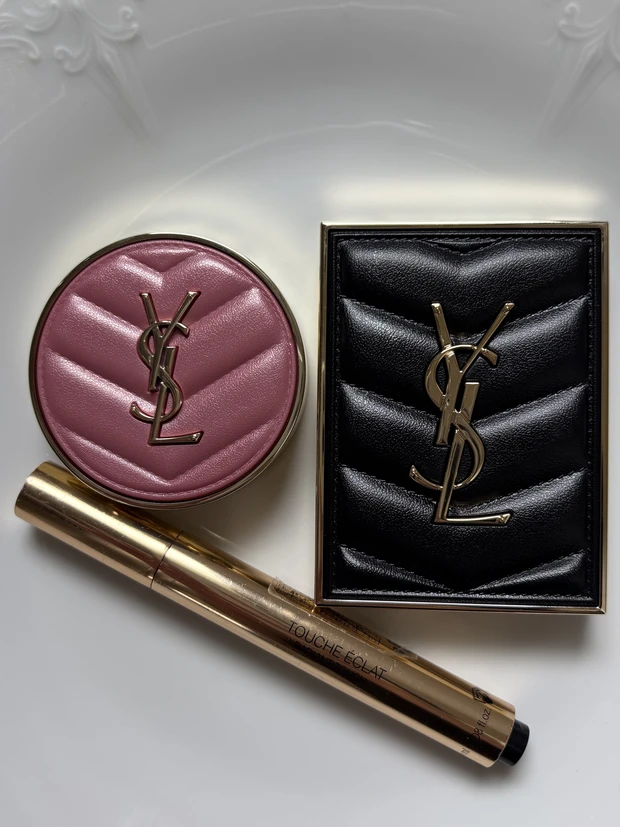 YSL アイシャドウチークハイライト　パッケージ画像