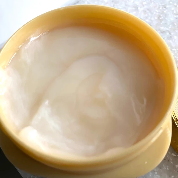 赤と白だけではないTSUBAKIには黒もある!_2_2