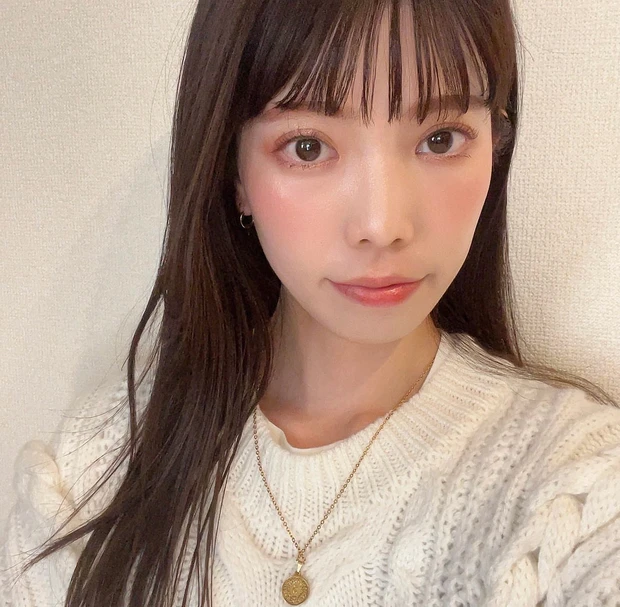 A’pieu ジューシーパン スパークリングティント BE01 ときめくイチジク メイク