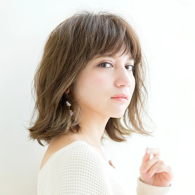 14トーン アッシュベージュ ハイライト