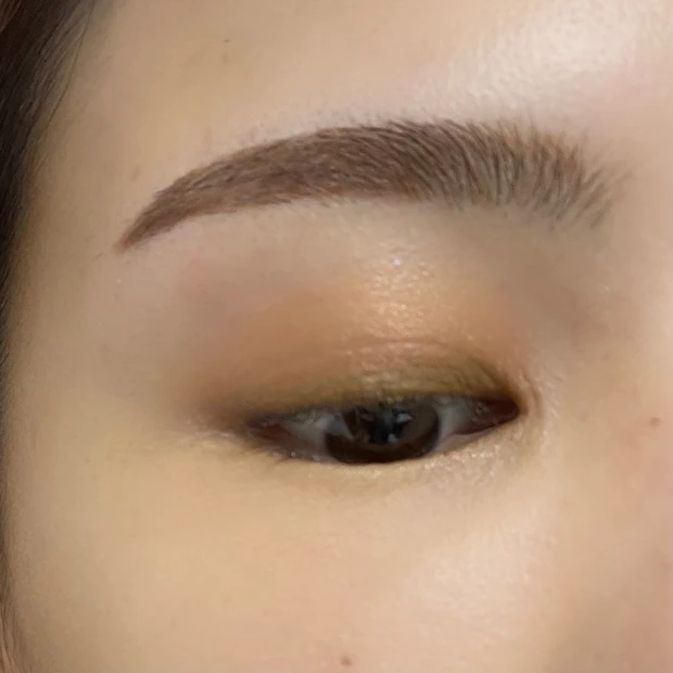 河北流・カーキメイクに挑戦！パーソナルカラー・ブルべでもイエロー・オレンジを使いこなせるテクニック【MAQUIA×河北裕介 美容でポジティブプロジェクト】_2_2