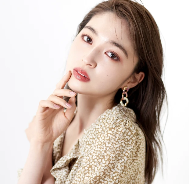 話題のコスメでつくる華やぎリッチ顔! GU、さっしーコスメ、B IDOLほかALL¥1600以下【動画レクチャーつき】_8