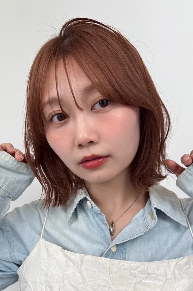 髪型　レイヤーボブ　ボブヘア　前髪あり　小顔ヘア　スタイリング