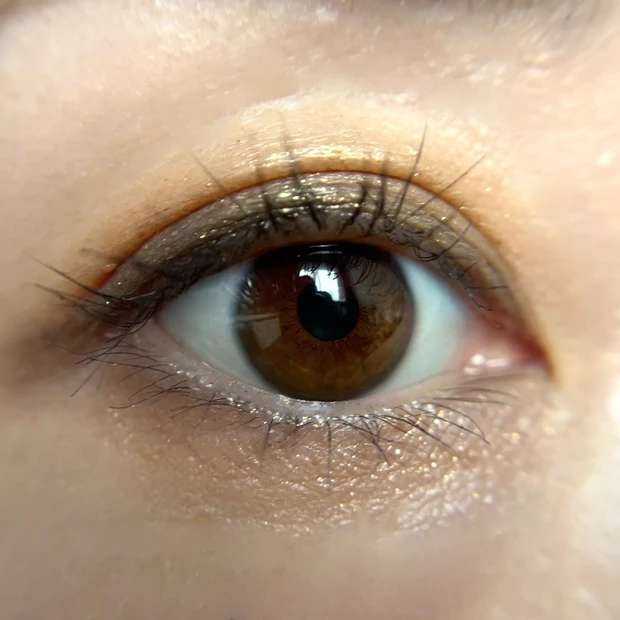 アイカラーデュオ15 目元スウォッチ