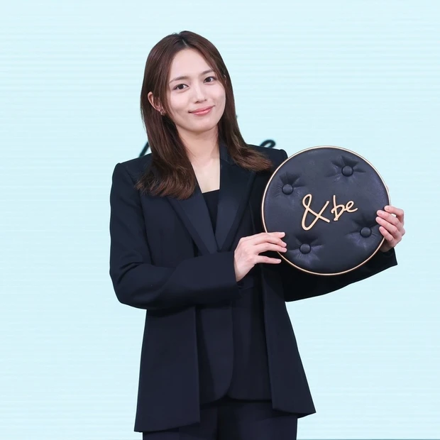 &be (アンドビー)川⼝春奈さん出演の新CMをお披露目! ポップアップストアも期間限定で開催中