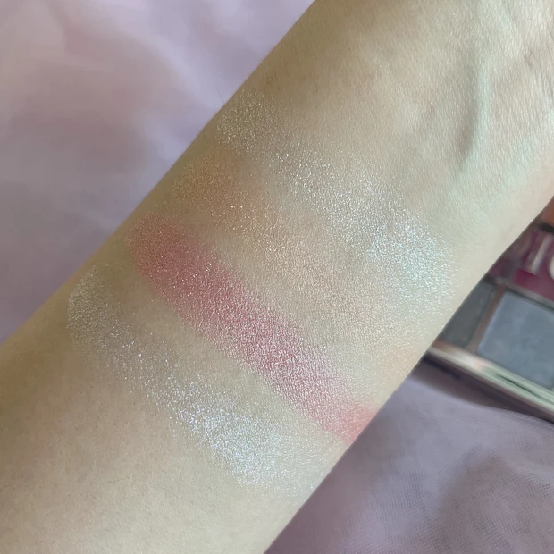 ディオール　ハイライトパレット