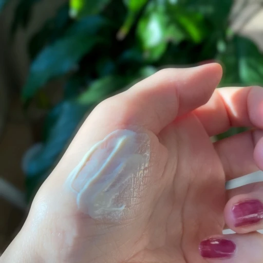 FAS ザ ブラック デイ クリーム テクスチャー紹介