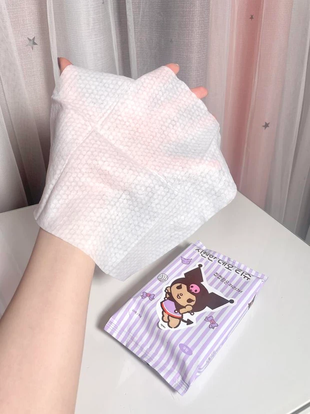 マキア サンリオコラボコスメ クーリングデオドラントテッシュ 15枚入り シート