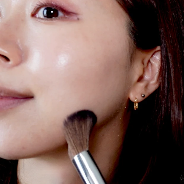 アモーレ ソンス ブラシ 14 輪郭ブラシの使い方