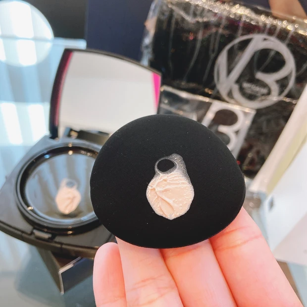 【2020年My Best Item✨】時短！なのに、ツヤ肌とリフトアップも叶っちゃう😍「V3ファンデーション」
_4_2