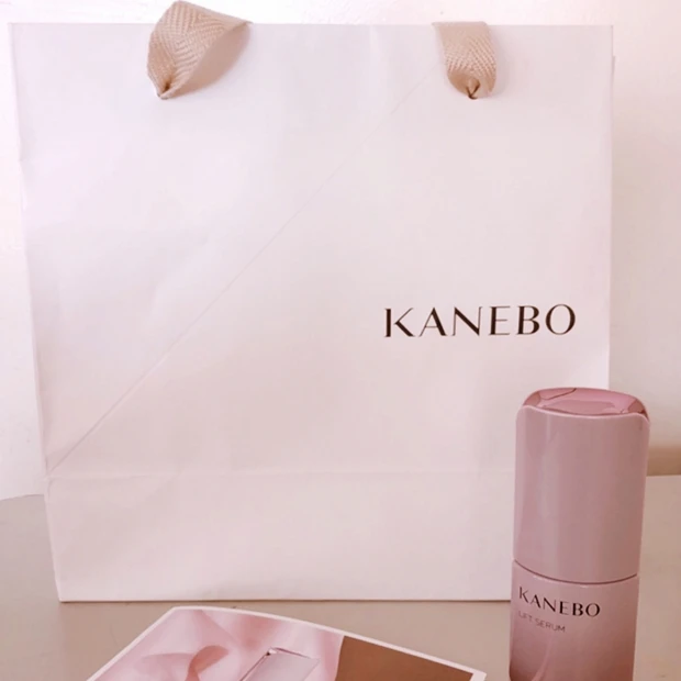 たるみ・ほうれい線・マリオネットラインの悩みに!年齢問わず使えるKANEBO(カネボウ)リフトセラムの実力