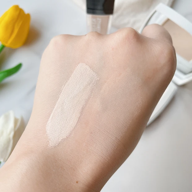 【20代美容オタクのポーチの中身】持ち運びコスメは最低限！この春の激選コスメをご紹介☆_4_2