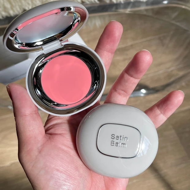 じゅわっと血色チーク!tooq(トゥーク)サテン桃花バームが熱い!!