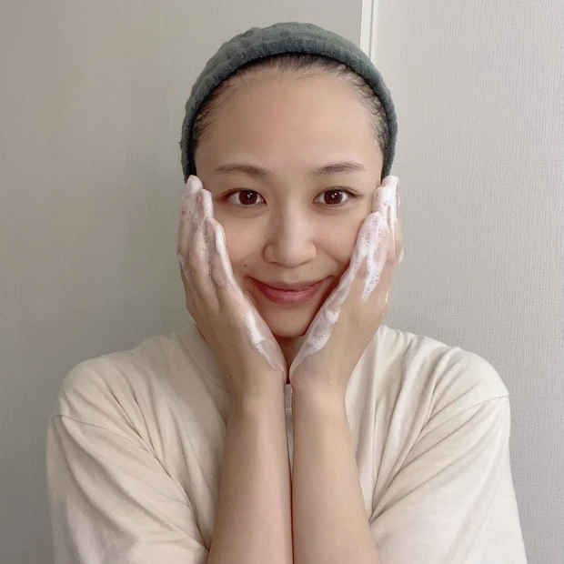 【iniks(イニクス)クリーミィ フォーム】ゆらいだ肌にイニクスの洗顔料がおすすめ!】大人敏感肌と乾燥肌のための高保湿バリアスキンケア。_3_1