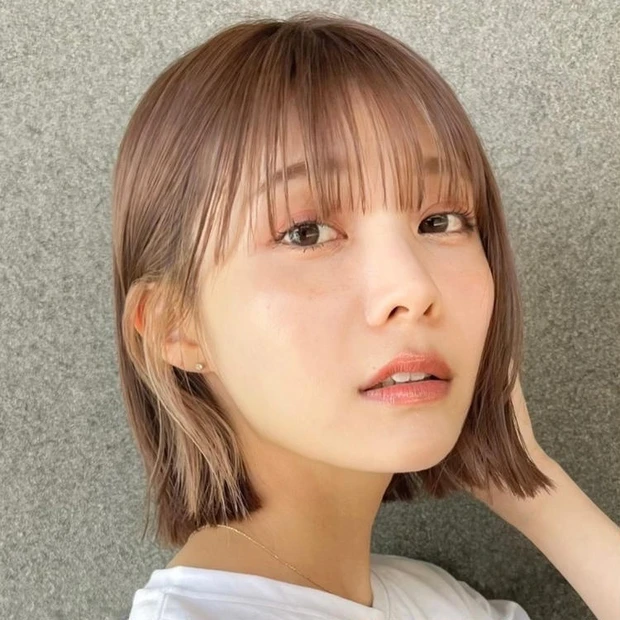 ボブ　ヘア　髪型　ヘアスタイル　30代　40代　大人　前髪あり