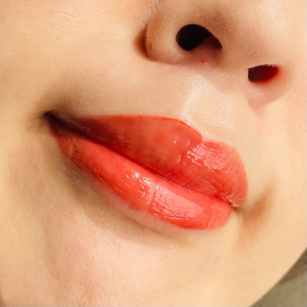 【最速レビュー】今月発売したばかり！Laka(ラカ)の新作、ジェリーイングヌードグロスをスウォッチ！Qoo10購入品の紹介です。_6_1