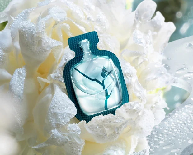 目元にもやさしい低刺激処方