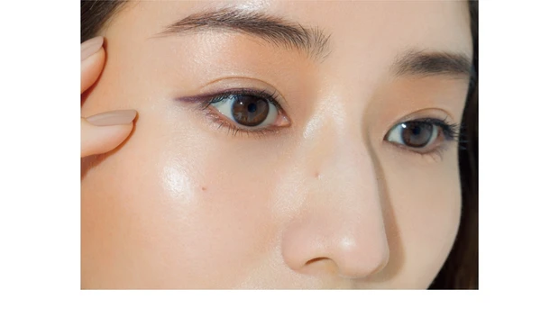 目元のクローズアップ