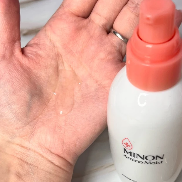 ミノン アミノモイスト モイストチャージローションⅡ　エイジングケアローション　比較レビュー