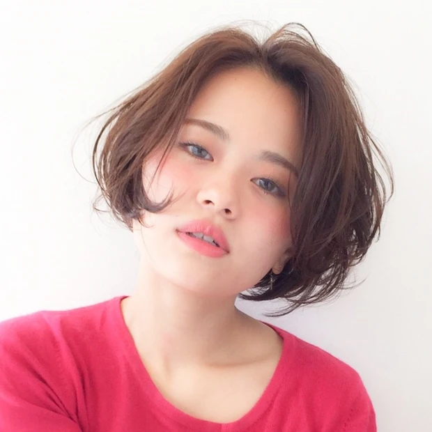 透け感のある色っぽキュートなフレアボブ♡